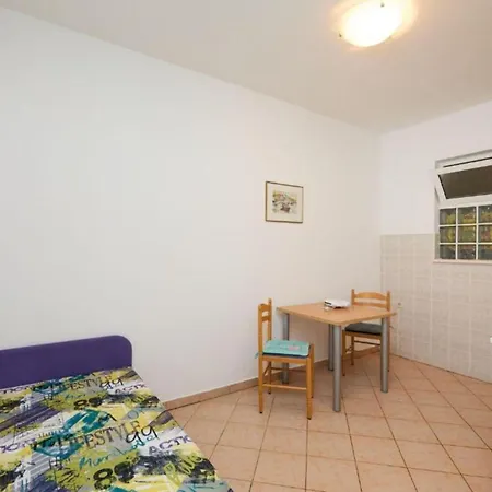 Διαμέρισμα Azure - One Bedroom Marta Saplunara